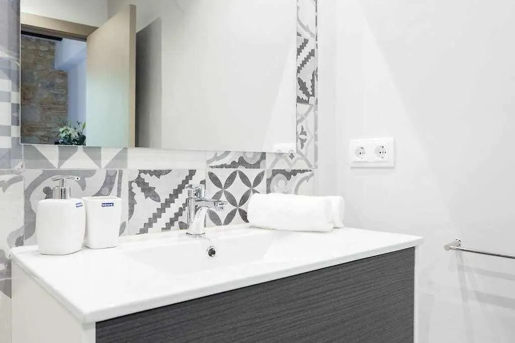 Sleep & Stay Home With Balcony Bonaventura 3 Girona 0*,